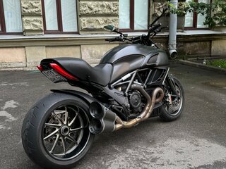 2011 Ducati Diavel Carbon, чёрный, 700000 рублей, вид 3