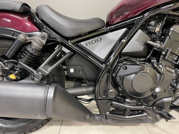2022 Honda CMX 1100 Rebel, пурпурный, 899000 рублей - вид 18