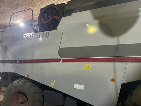 2012 Ростсельмаш VECTOR, белый, 3800000 рублей, вид 2