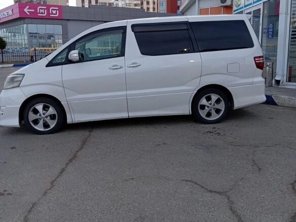 2005 Toyota Alphard I Рестайлинг, белый, 1280000 рублей - вид 2