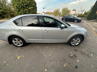 2015 Skoda Octavia III (A7), серебристый, 1800000 рублей, вид 2