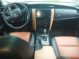 2021 Toyota Fortuner II Рестайлинг, чёрный, 4650000 рублей, вид 5