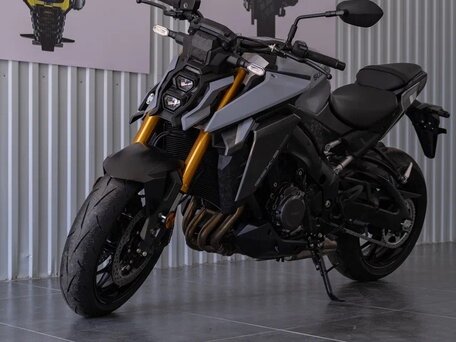 2022 Suzuki GSX-S 1000, серебристый, 1400000 рублей, вид 1