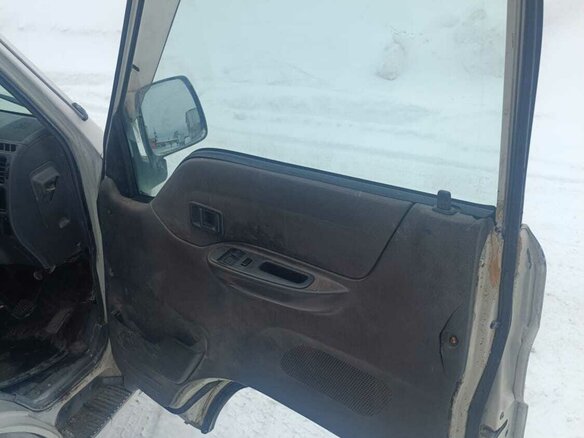2004 Mazda Bongo IV, белый, 650000 рублей - вид 9