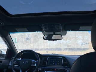 2017 Hyundai Sonata VII (LF) Рестайлинг, белый, 1599000 рублей, вид 4