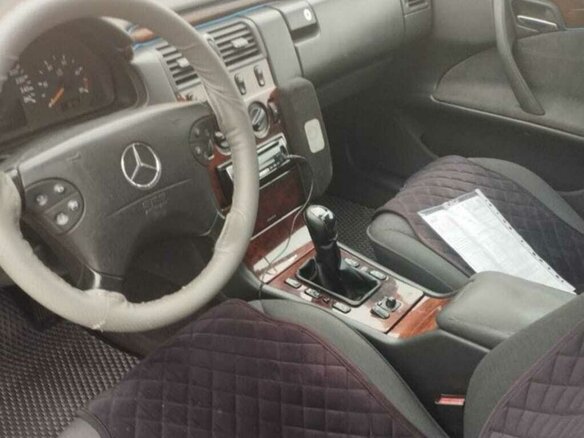 2001 Mercedes-Benz E-Класс 220 II (W210, S210) Рестайлинг, серебристый, 530000 рублей - вид 8