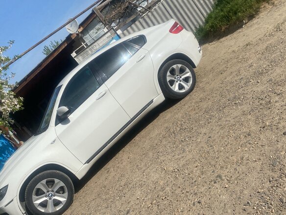 2010 BMW X6 40d I (E71), белый, 2300000 рублей