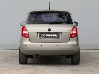 2011 Skoda Fabia II Рестайлинг, серый, 679000 рублей, вид 4