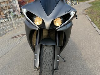 2012 Yamaha YZF-R1, серый, 1240000 рублей, вид 3
