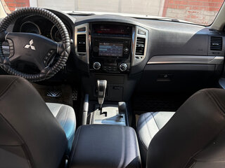 2015 Mitsubishi Pajero IV Рестайлинг 2, белый, 2690000 рублей, вид 5