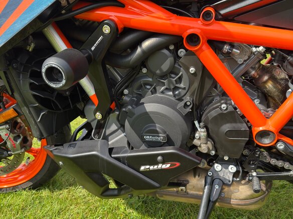 2021 KTM 1290 Super Duke R Evo, оранжевый, 1500000 рублей - вид 8