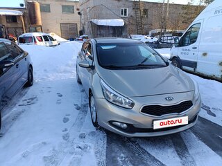 2013 Kia Ceed II, серебристый, 777777 рублей, вид 4