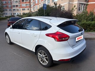 2015 Ford Focus III Рестайлинг, белый, 1200000 рублей, вид 5