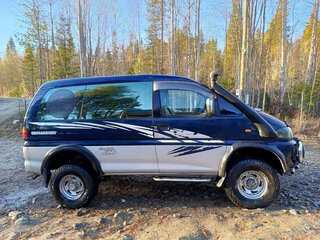 1998 Mitsubishi Delica IV, синий, 880000 рублей, вид 2