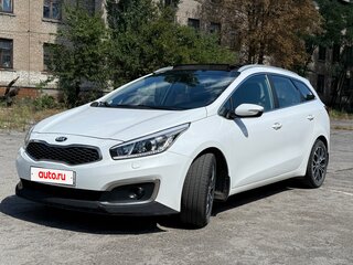 2017 Kia Ceed II Рестайлинг, белый, 1150000 рублей, вид 1