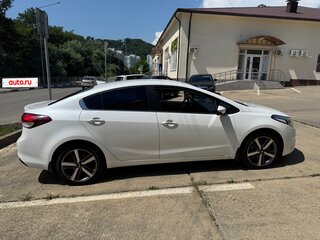 2017 Kia Cerato III Рестайлинг (Classic), белый, 1380000 рублей, вид 3