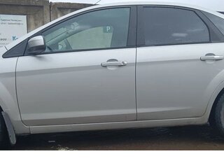 2010 Ford Focus II Рестайлинг, серебристый, 640000 рублей, вид 5