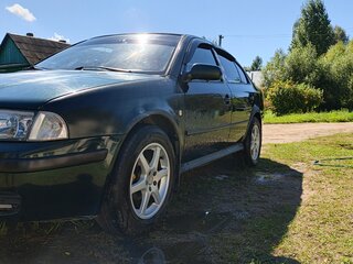 2001 Skoda Octavia I (A4) Рестайлинг, зелёный, 280000 рублей, вид 1