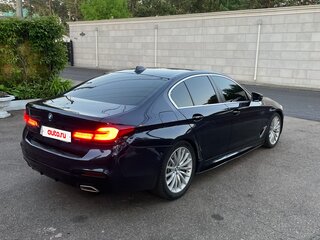 2018 BMW 5 серии 520d VII (G30/G31/G38), синий, 3000000 рублей, вид 5
