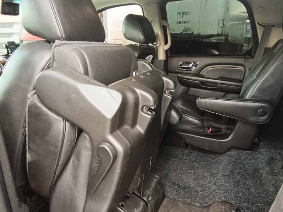 2013 Cadillac Escalade III, чёрный, 2400000 рублей - вид 23