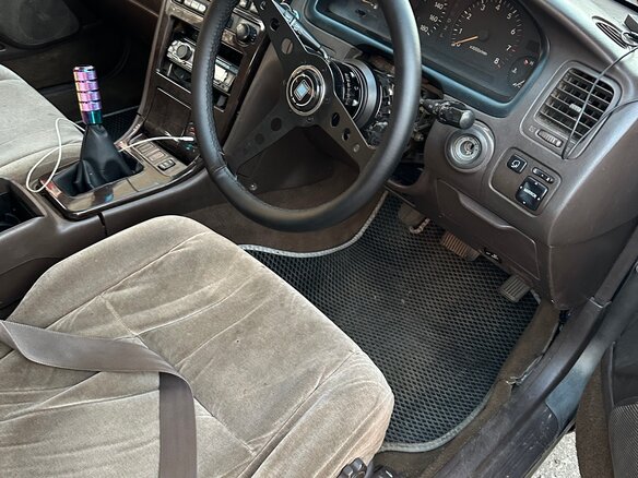 1993 Toyota Mark II VII (X90), серый, 280000 рублей - вид 5