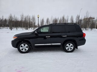 2013 Toyota Land Cruiser 200 Series Рестайлинг 1, чёрный, 3800000 рублей, вид 4