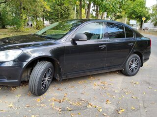 2010 Skoda Octavia II (A5) Рестайлинг, чёрный, 1100000 рублей, вид 4
