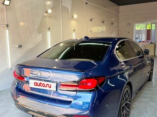 2020 BMW 5 серии 530e VII (G30/G31/G38) Рестайлинг, синий, 5300000 рублей, вид 5