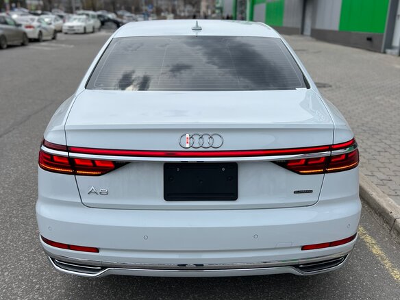 2018 Audi A8 Long 60 TFSI IV (D5), белый, 6888888 рублей - вид 13
