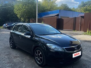 2011 Kia Ceed I Рестайлинг, чёрный, 850000 рублей, вид 2