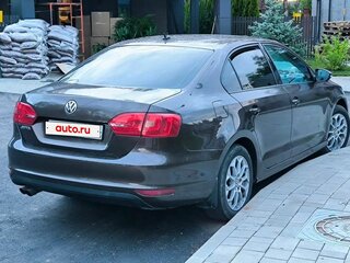 2013 Volkswagen Jetta VI, коричневый, 1000000 рублей, вид 5