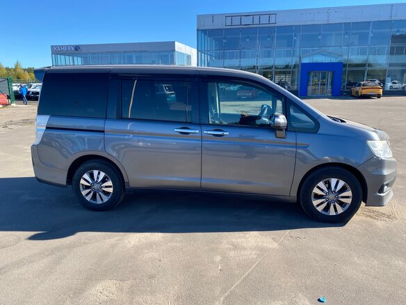 2010 Honda Stepwgn IV, серый, 1500000 рублей - вид 14