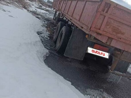 1991 ОдАЗ 9370, красный, 200000 рублей, вид 3