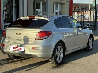 2012 Chevrolet Cruze I Рестайлинг, серебристый, 670000 рублей, вид 5