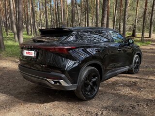 2023 Omoda C5 I, чёрный, 1700000 рублей, вид 2