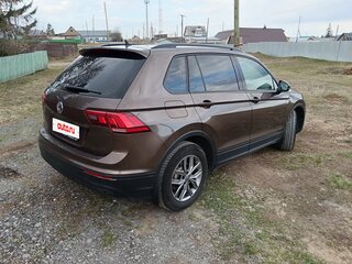 2018 Volkswagen Tiguan II, коричневый, 2000000 рублей, вид 3