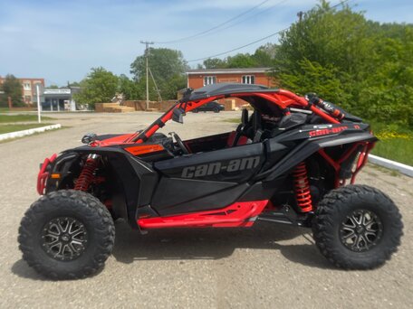2019 BRP Can-Am Maverick X3, чёрный, 2700000 рублей, вид 3