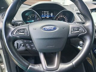 2017 Ford Kuga II Рестайлинг, серый, 1970000 рублей, вид 4