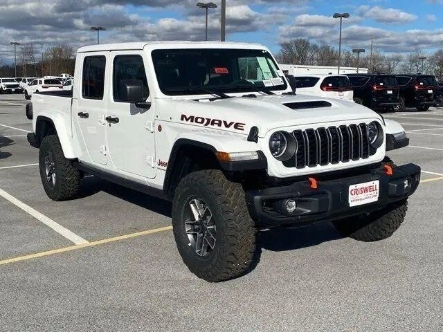 Открыть фотографии: Jeep Gladiator II (JT) Рестайлинг