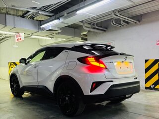2020 Toyota C-HR I Рестайлинг, белый, 2350000 рублей, вид 4