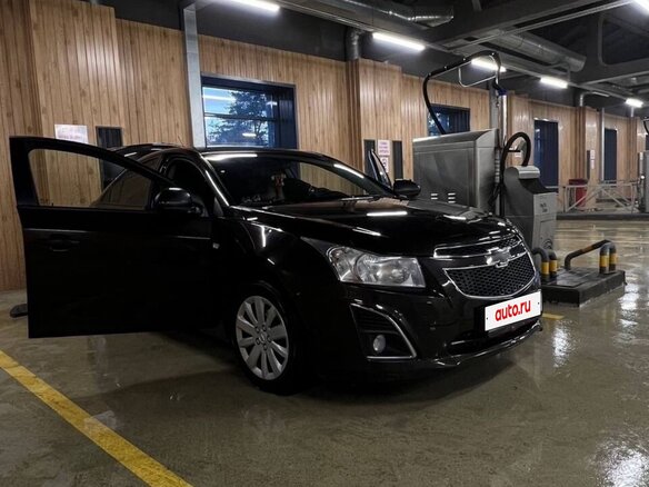 2013 Chevrolet Cruze I Рестайлинг, коричневый, 890000 рублей - вид 1