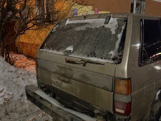 1992 Nissan Pathfinder I, бежевый, 550000 рублей, вид 3