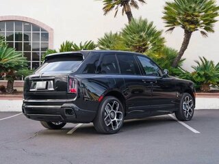 2025 Rolls-Royce Cullinan I Рестайлинг (Series II), чёрный, 51806456 рублей, вид 2