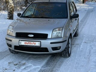 2005 Ford Fusion I, серебристый, 520000 рублей, вид 4