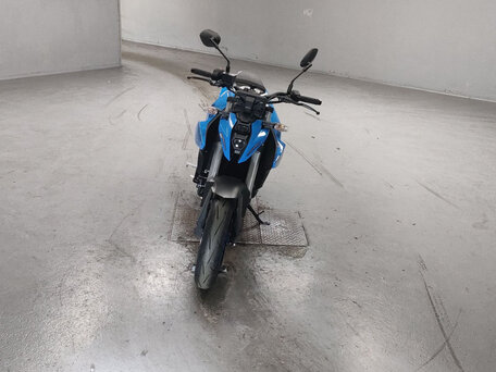 2025 Suzuki GSX-8S, синий, 890000 рублей, вид 4