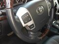 2013 Toyota Land Cruiser 200 Series Рестайлинг 1, серый - вид 2