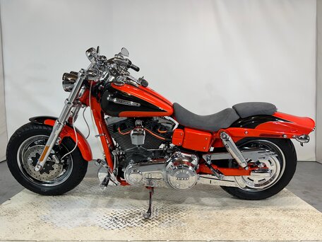 2009 Harley-Davidson CVO, красный, 2100000 рублей, вид 2
