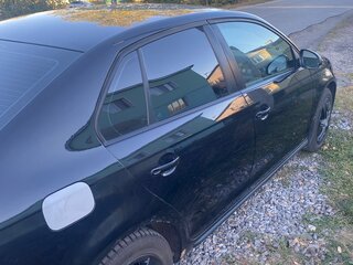 2010 Volkswagen Jetta V, чёрный, 650000 рублей, вид 5