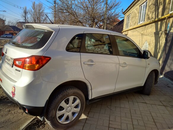 2014 Mitsubishi ASX I Рестайлинг, белый, 1150000 рублей - вид 1