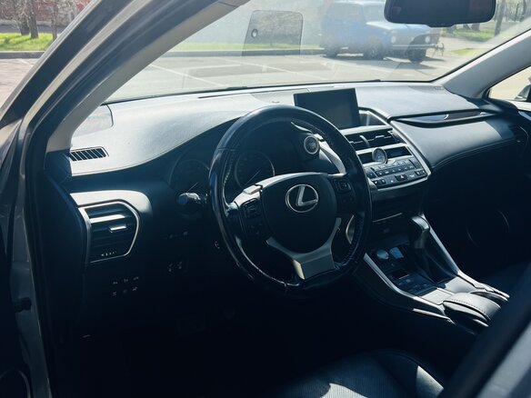 2015 Lexus NX 200t I, серый, 3000000 рублей - вид 12